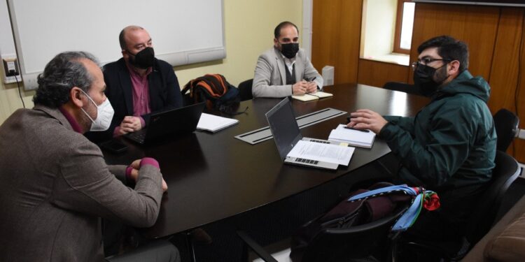 Autoridades regionales concretan plan de trabajo para afrontar el déficit habitacional 