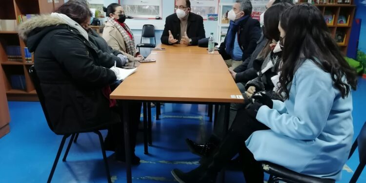 Osorno: Inspeccionan obras de mejoramiento en escuela de Pichil