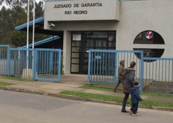 Formalizan a tres sujetos por robo a supermercado en Purranque