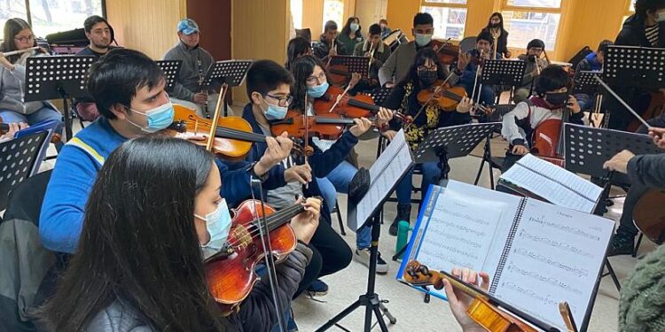 Orquesta Juvenil ULagos en Osorno prepara su regreso a los escenarios