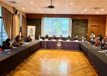 Conforman mesa de trabajo en Osorno para analizar construcción de viviendas en predio Baquedano