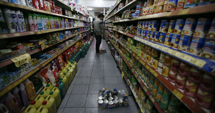 Inflación en Argentina sigue subiendo y dato interanual alcanza en mayo su mayor nivel en 30 años