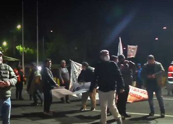 Trabajadores del cobre inician paro nacional tras anuncio de cierre de fundición Ventanas