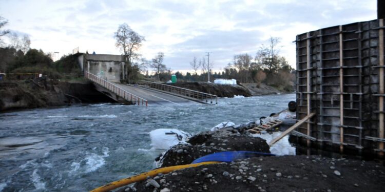 Ministerio de Obras Públicas suspende licitación de nuevo puente Cancura