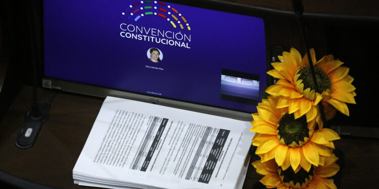 Comisión de Armonización inicia votación de más de 500 indicaciones al borrador constitucional