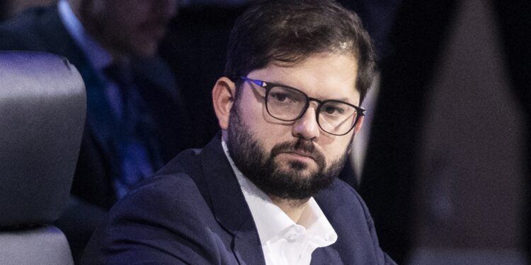 Boric alista encuentro con «todos los alcaldes de Chile» para impulsar recuperación de barrios