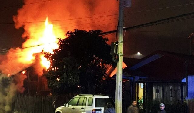 Incendio en La Unión dejó a un adulto mayor y su hija damnificados 