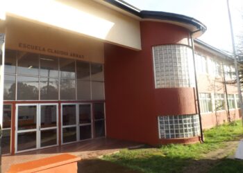 Brote de Covid-19 en escuela Claudio Arrau de Osorno obliga a suspender clases