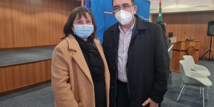 Ministra de Desarrollo Social conoció realidad de adultos mayores y personas en situación de calle en Osorno