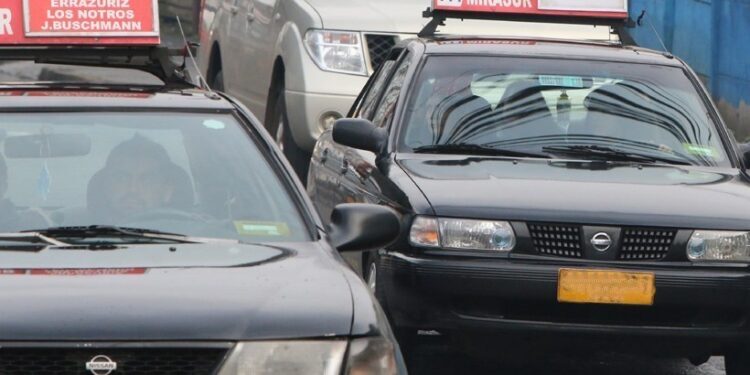 Dispares posturas ante paro de colectiveros este miércoles en Osorno: no todos se adhirieron 