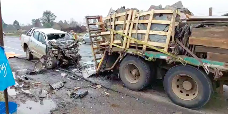 Un adulto mayor fallecido deja colisión por alcance en sector Trafún de la ruta 5