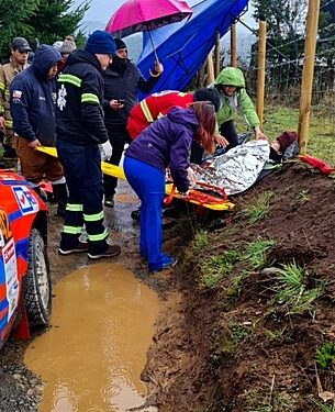 Osorno: Vehículo que participa en rally Avosur atropelló a banderilleros del evento