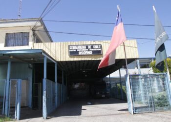 Sujeto intentó ingresar droga y un celular a su hijo recluido en cárcel de Osorno: quedó detenido