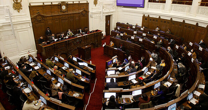 «Se pasaron ciertas líneas rojas»: Gremios empresariales evalúan trabajo de la CC tras su cierre