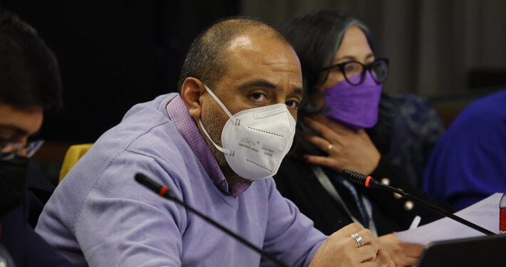 Cámara de Diputados aprueba interpelación a ministro de Educación: Se realizará el 1 de agosto