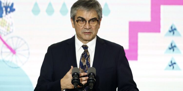 Reforma tributaria: Próxima semana ingresa indicación a royalty y cambios a impuesto a la renta y riqueza