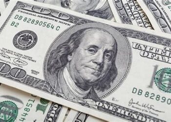 El dólar vuelve a romper récord histórico: Pasó los $980 y sigue al alza