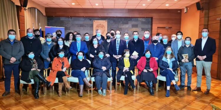 Primer encuentro regional de alcaldes y concejales se realiza en Osorno