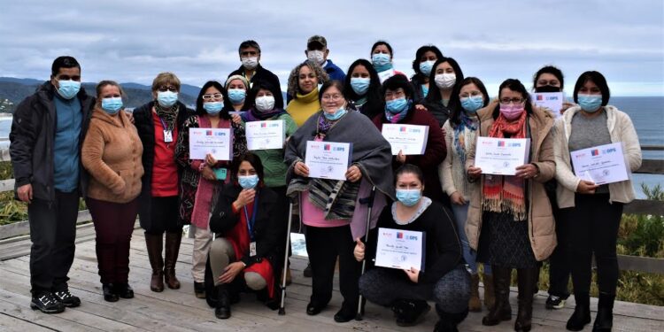 18 mujeres de San Juan de la Costa fueron certificadas para toma de presión