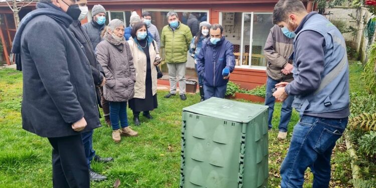 500 familias en Osorno recibirán composteras domiciliarias para residuos orgánicos