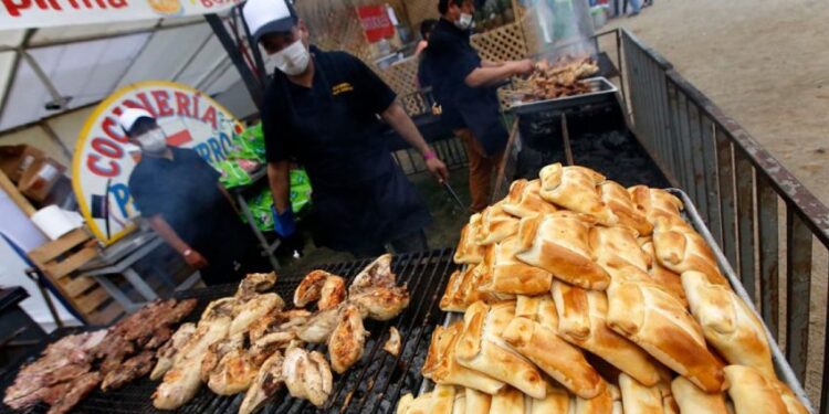 Fiestas Patrias: Minsal confirma uso obligatorio de Pase de Movilidad y mascarilla