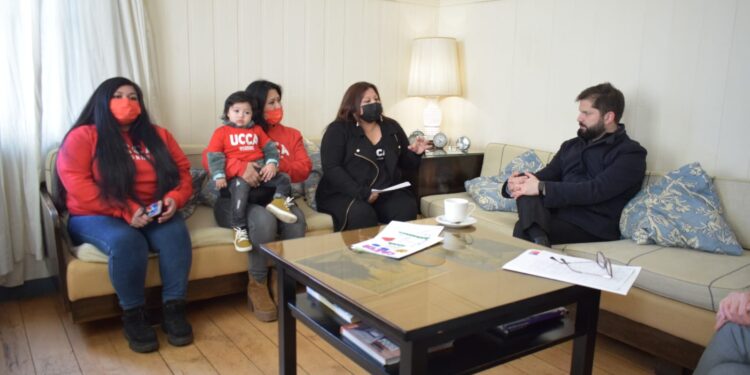 Comités de Allegados de Osorno se reunieron con presidente Boric por soluciones habitacionales