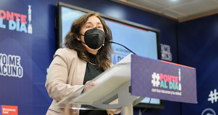 Gobierno e isapres iniciarán mesa de trabajo mañana y ministra de Salud llama a «la calma»