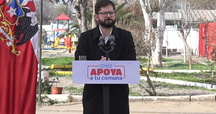 Presidente continúa giras en medio de campaña hacia el Plebiscito