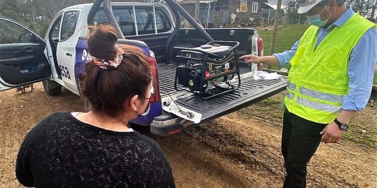 Osorno: Entregan equipo de respaldo a mujer electrodependiente de Forrahue Alto