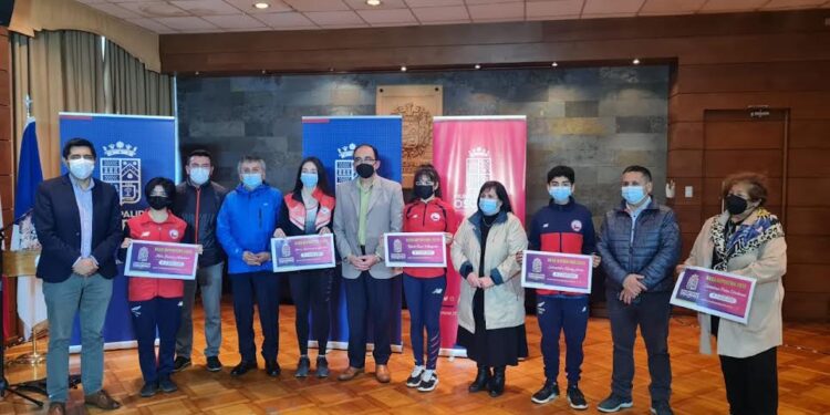 Osorno: jóvenes recibieron beca deportiva municipal 2022 