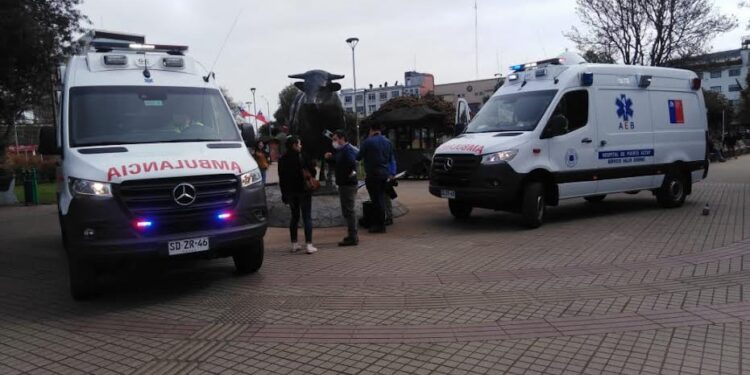 Dos modernas ambulancias se entregaron a Puerto Octay y San Juan de la Costa