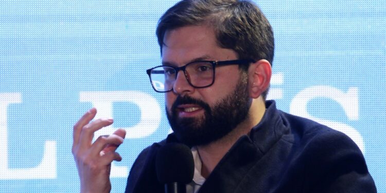 Boric por TPP11: «Debimos haberlo discutido hace mucho tiempo»