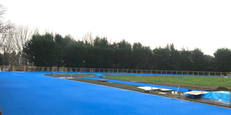 Osorno: Retomarán proyecto de construcción de nueva pista atlética en villa olímpica