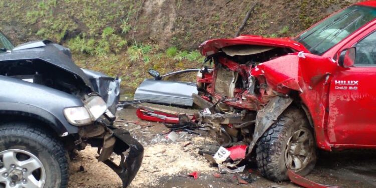 Colisión frontal en ruta U-900 en Purranque dejó cuatro lesionados 