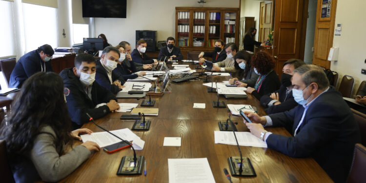 Comisión de Hacienda de la Cámara aprobó en general reforma tributaria