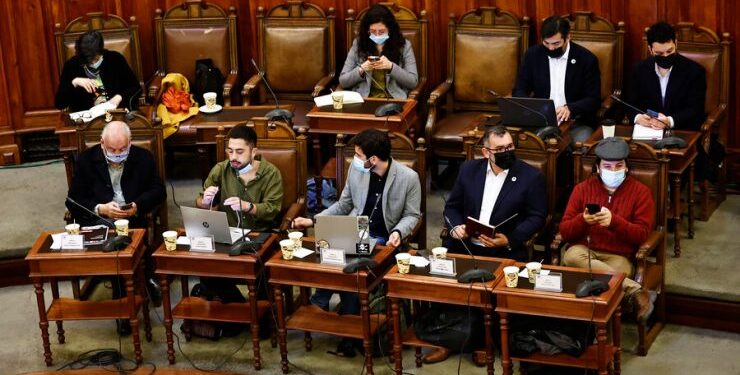 Presentan propuesta de órgano para nuevo proceso constituyente