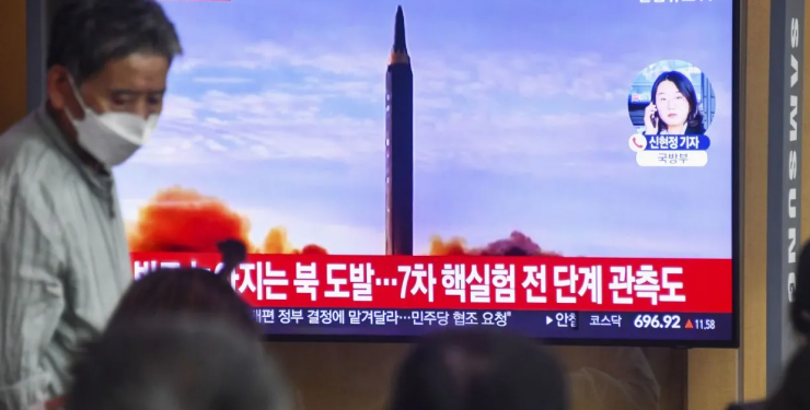 Corea del Norte habría lanzado nuevo misil balístico sobre costas de Japón