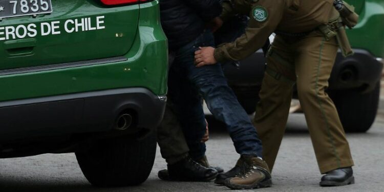 Sujeto es detenido en Osorno por mantener tres órdenes de detención vigentes