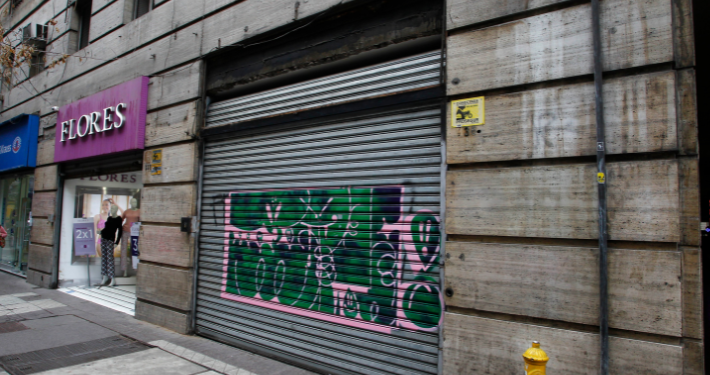 Victimización en comercio: Casi el 60% de locatarios en Chile sufrió algún delito