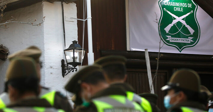 Cañete: Carabinero falleció y otros 11 quedan lesionados en volcamiento de vehículo policial&nbsp;