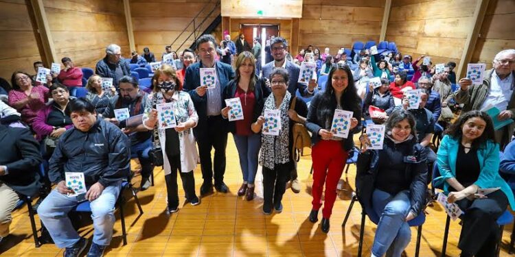 Ministro de Agricultura se reunió con dirigentes sociales en Osorno