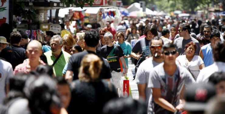 Encuesta CPC: El 44% declaró que en esta Navidad comprará menos