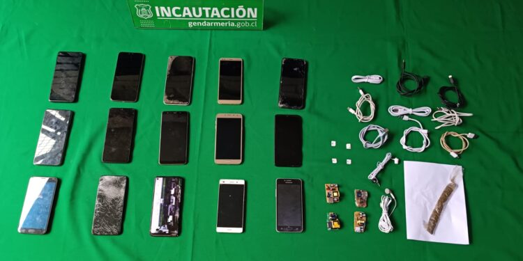 Decomisan celulares y droga oculta en madera en cárcel de Osorno&nbsp;