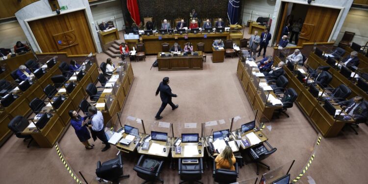 Senado inició debate del Presupuesto: Gobierno repondrá partidas rechazadas