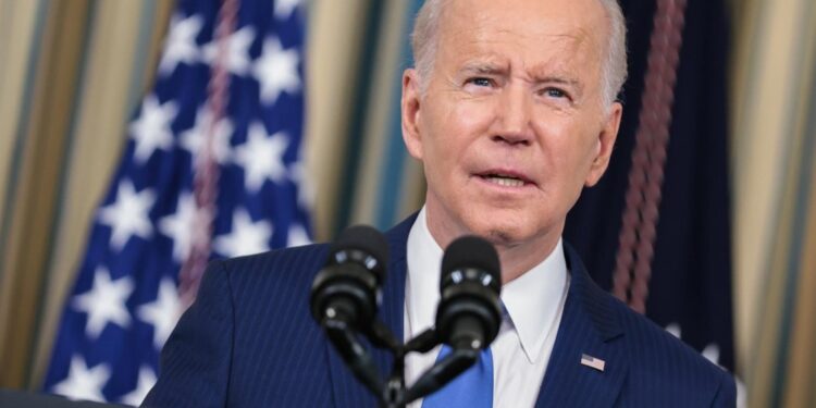 Biden dice que se presentará en 2024 y evitará que Trump sea presidente