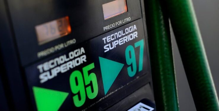 Fiscalía abrió investigación por diputados que habrían cargado combustible a familiares con dinero fiscal
