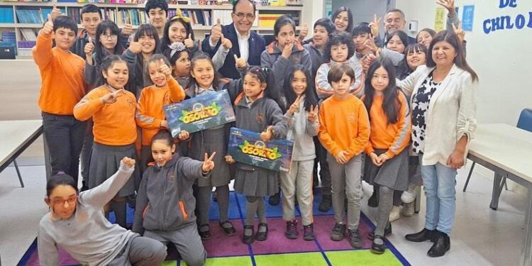 Entregan material didáctico a establecimientos rurales municipales de Osorno