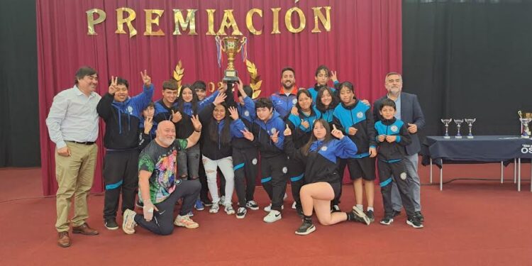 Osorno: escuela deportiva y liceo Eleuterio Ramírez ganan olimpiadas deportivas 