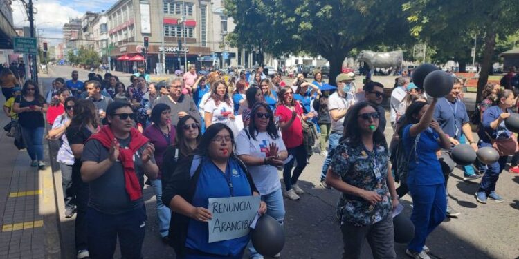 Funcionarios de salud municipal en Osorno finalizan paro tras seis días