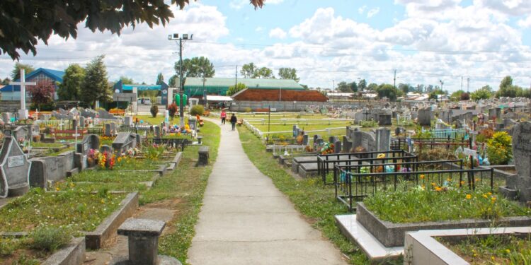 Osorno: Cementerio de Rahue Alto abrirá la noche de Año Nuevo